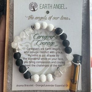 NIB Caregiver Essential oils bracelet ✨